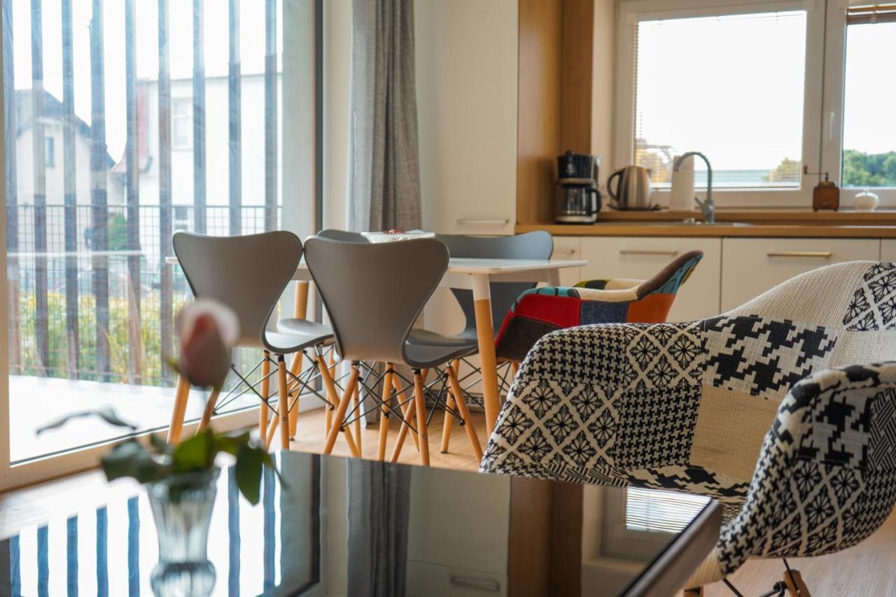 Vila Vekose - Apartman S Terasou A Zahradou Hradec Králové Dış mekan fotoğraf